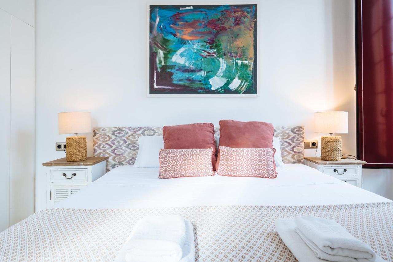 Apartamento Homeyseville-amazing Penthouse Giralda Views 8 Pax, Parking Optional Sevilha